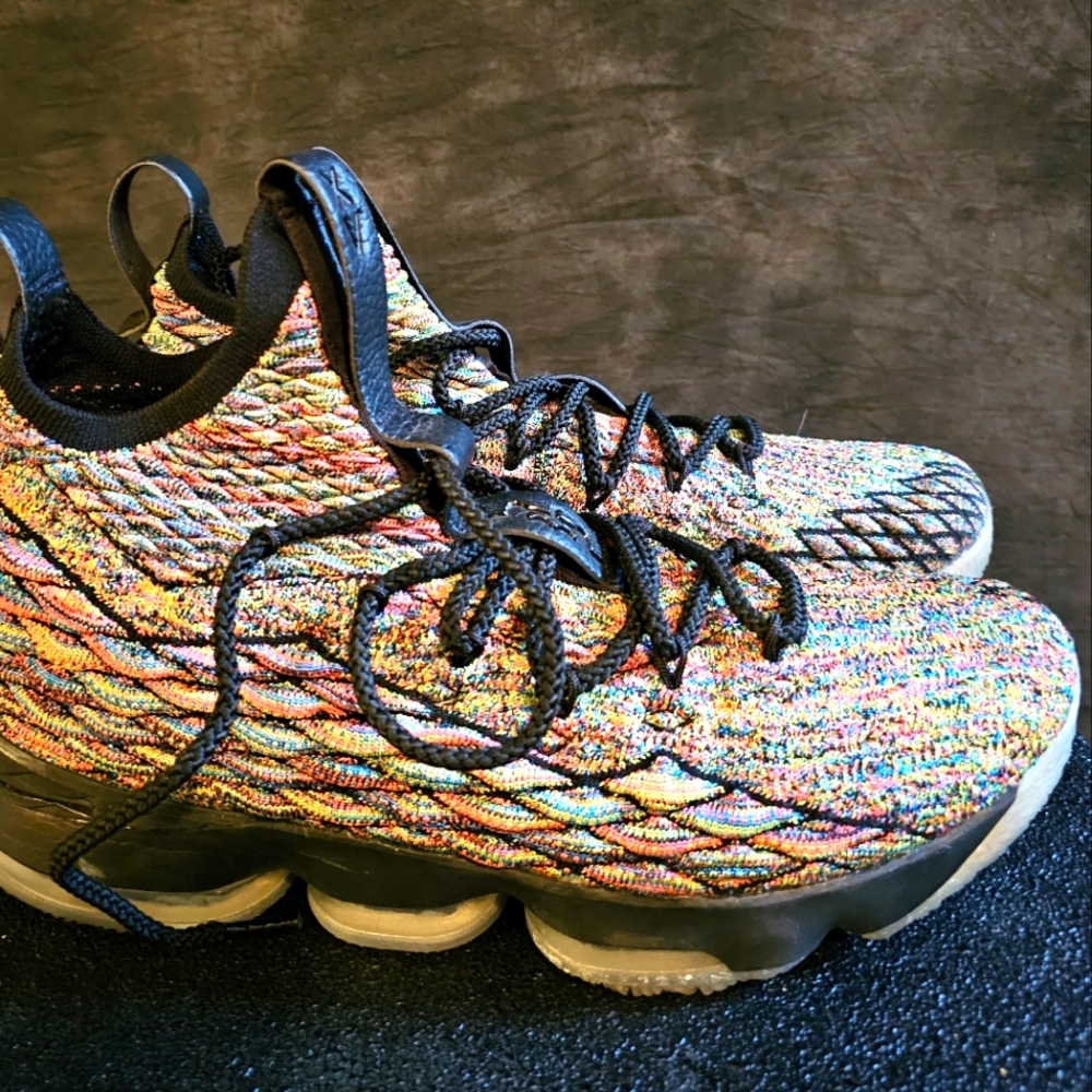 Nike Lebron XV 15  Fruity Pebbles Size 8.5
